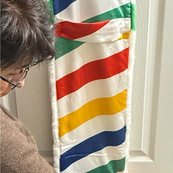 Hudson Bay - Stripes faux fur scarf - Picture 5 of 8